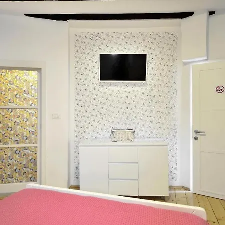 Marigold Stone House شقة سبليت